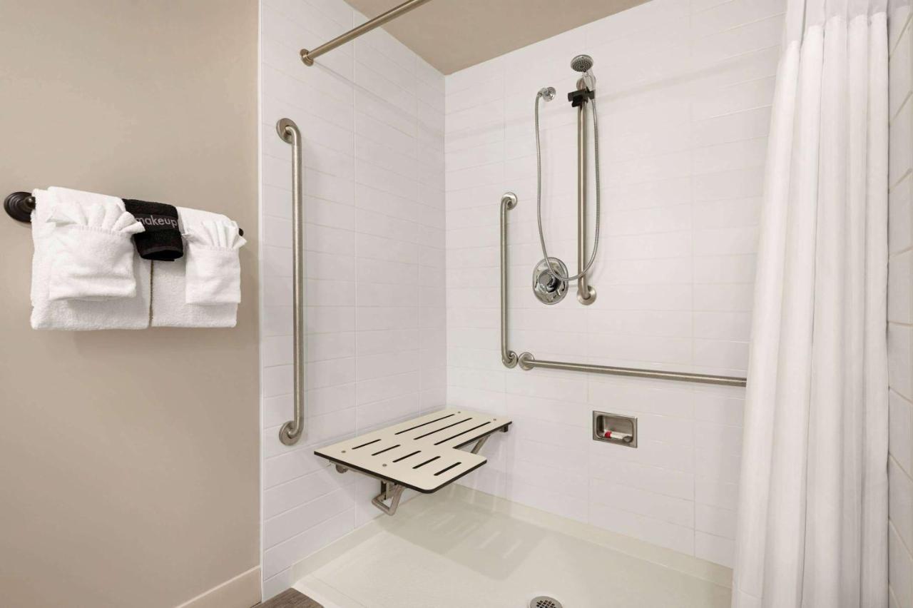 Microtel Inn & Suites By Wyndham แอนทิโกนิช ภายนอก รูปภาพ