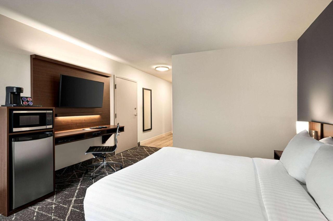 Microtel Inn & Suites By Wyndham แอนทิโกนิช ภายนอก รูปภาพ