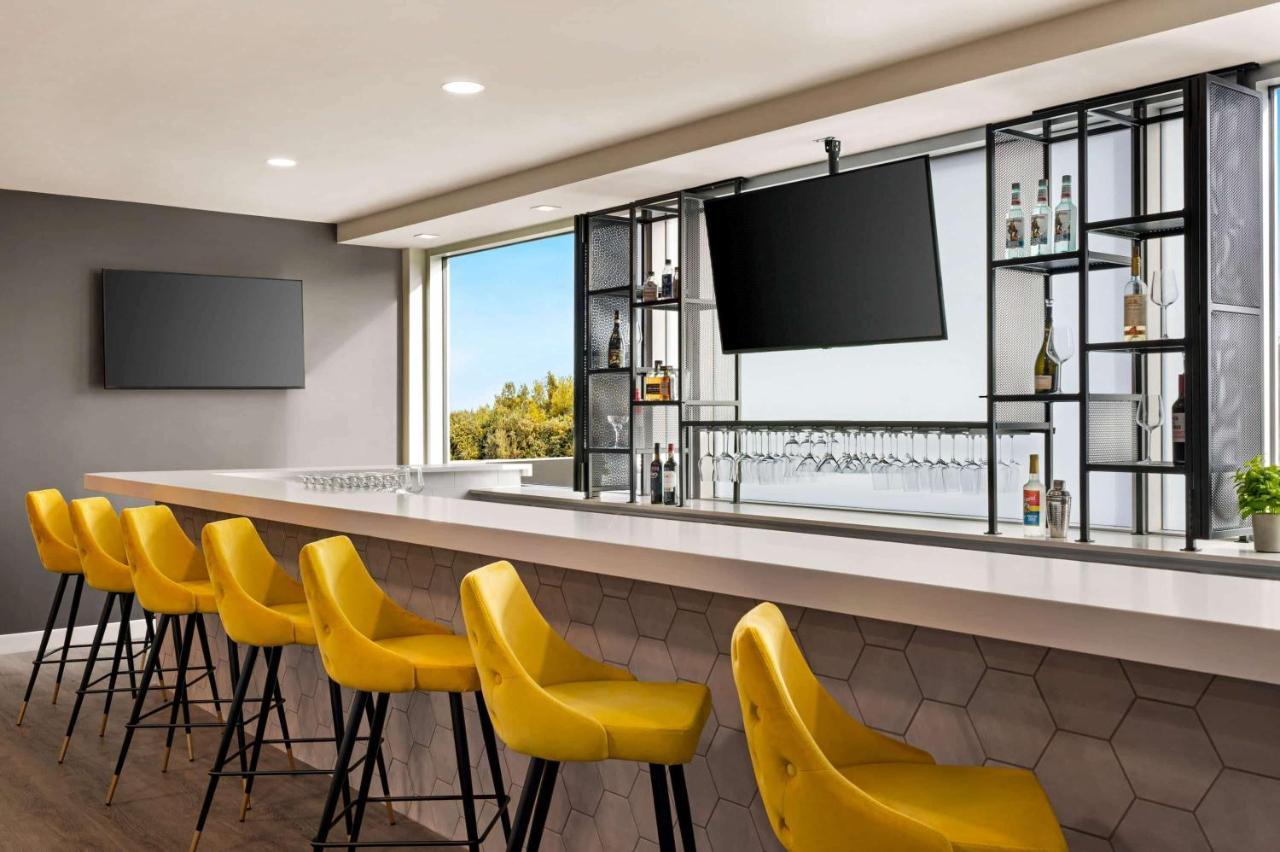 Microtel Inn & Suites By Wyndham แอนทิโกนิช ภายนอก รูปภาพ